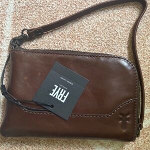 FRYE wristlet purse/wallet dark brown